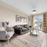 2 Bed Free Parking Mcr Apartment By City Superhost