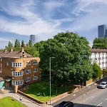 2 Bed Free Parking Mcr Apartment By City Superhost