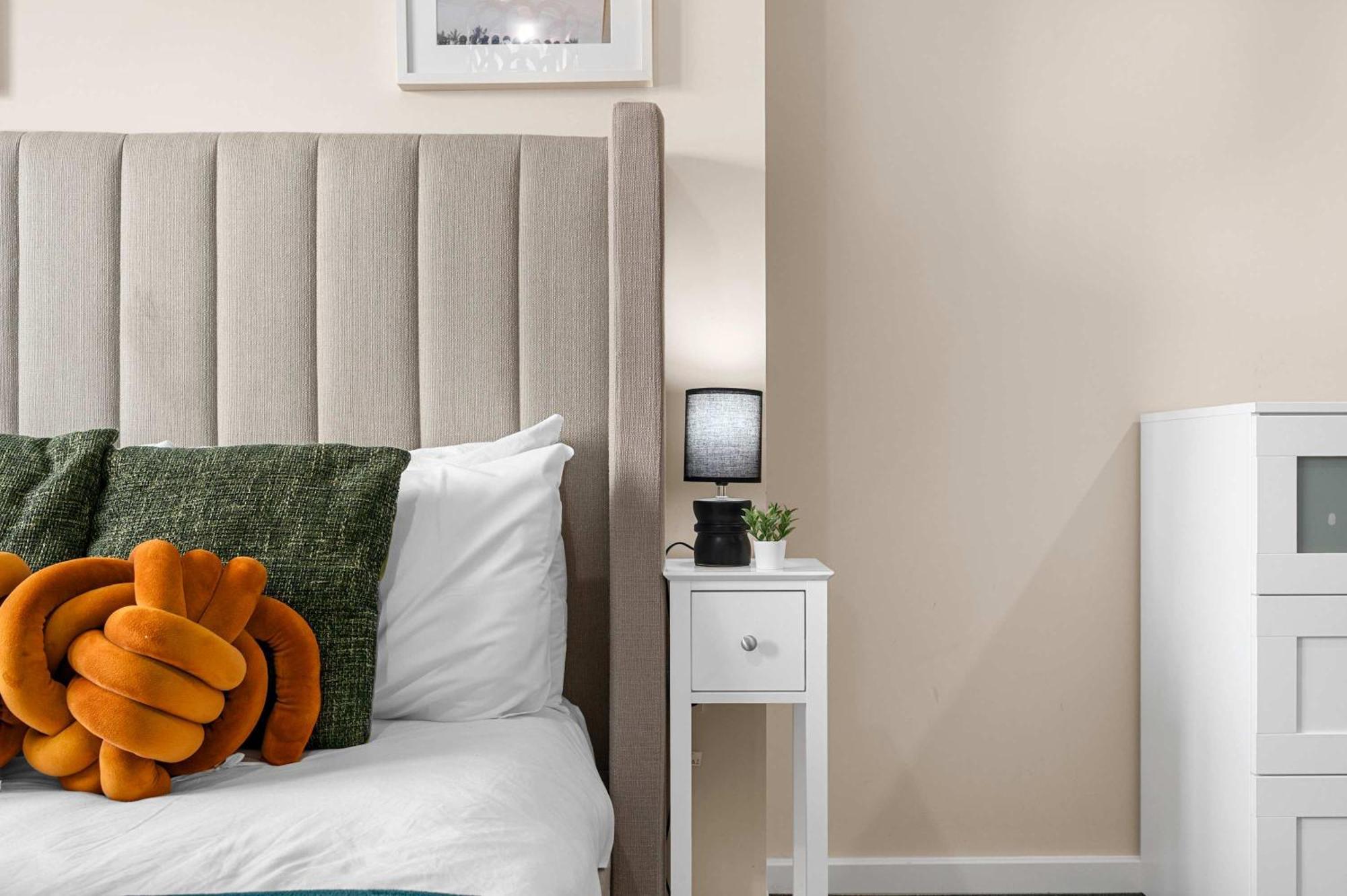 2 Bed Free Parking Mcr By Superhost Apartment *